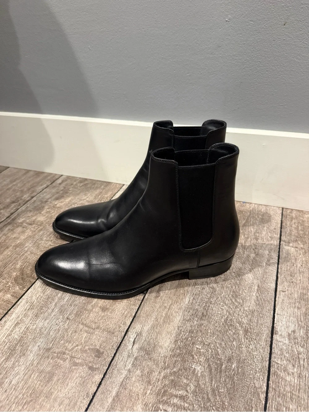 Saint Laurent Black Leather Chukka Chelsea Boots